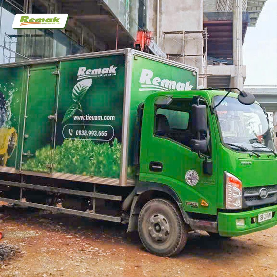 Dự án Bông khoáng Remak® cách âm – cách nhiệt cho Nhà ga T2 Sân bay Nội Bài 11 Xe giao hàng bông khoáng Remak® Rockwool tại công trình
