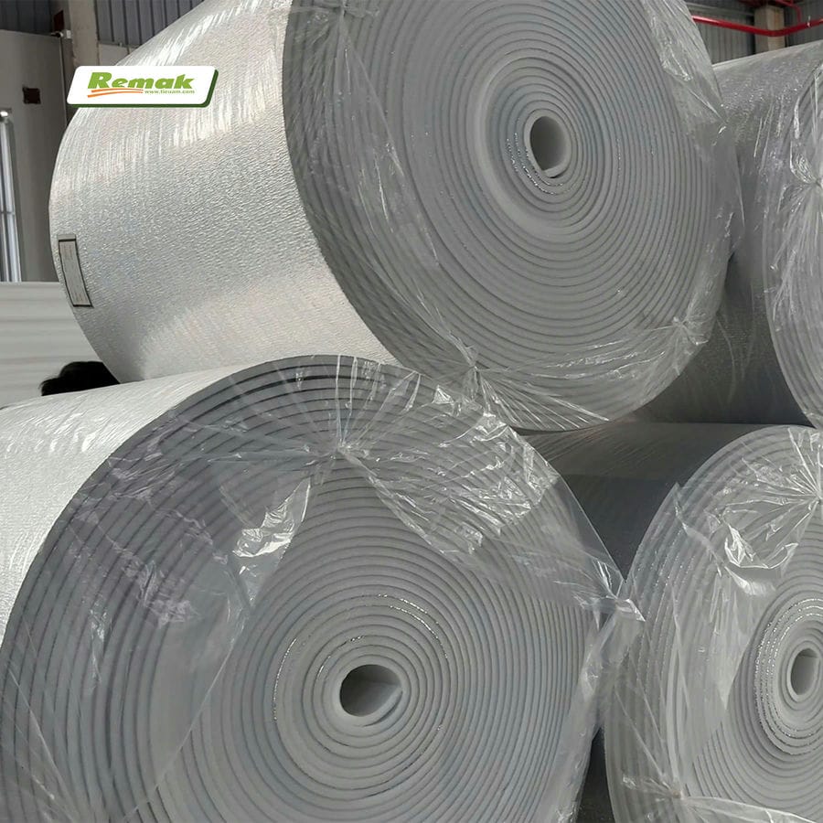 Xốp PE cách nhiệt có dùng cho cả ống lạnh và ống nước nóng được không? 5 Xốp pe foam có bạc, khả năng cách nhiệt tốt