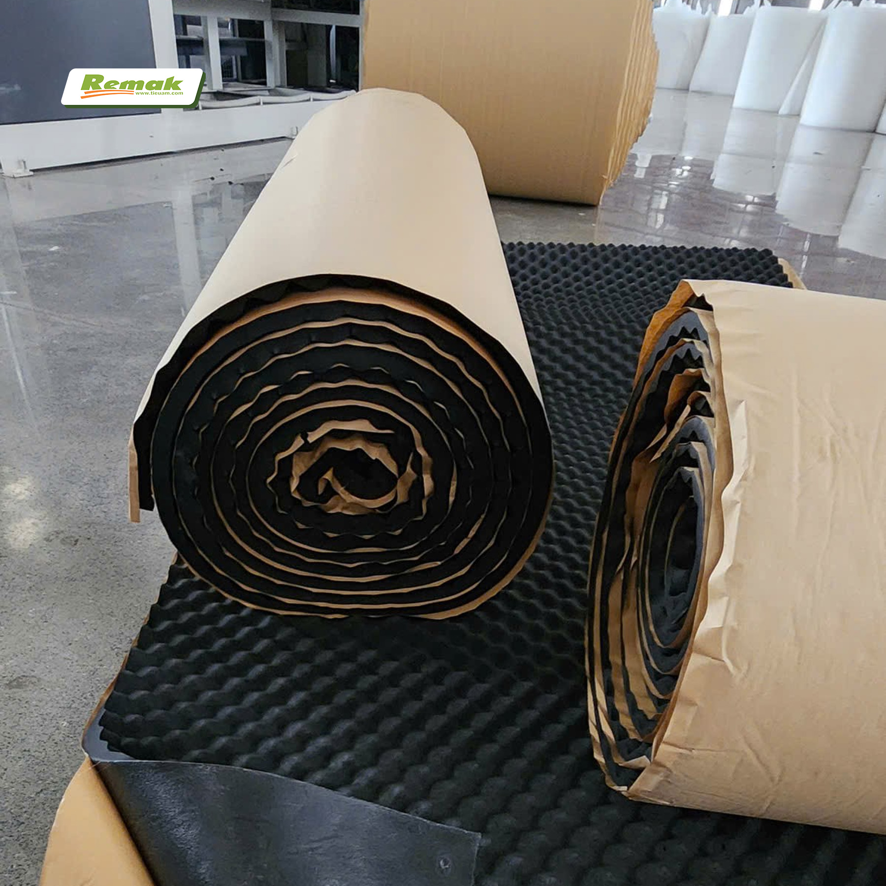 Remak trực tiếp sản xuất mút trứng cao su lưu hóa (3) Remak truc tiep san xuat mut trung cao su luu hoa 3