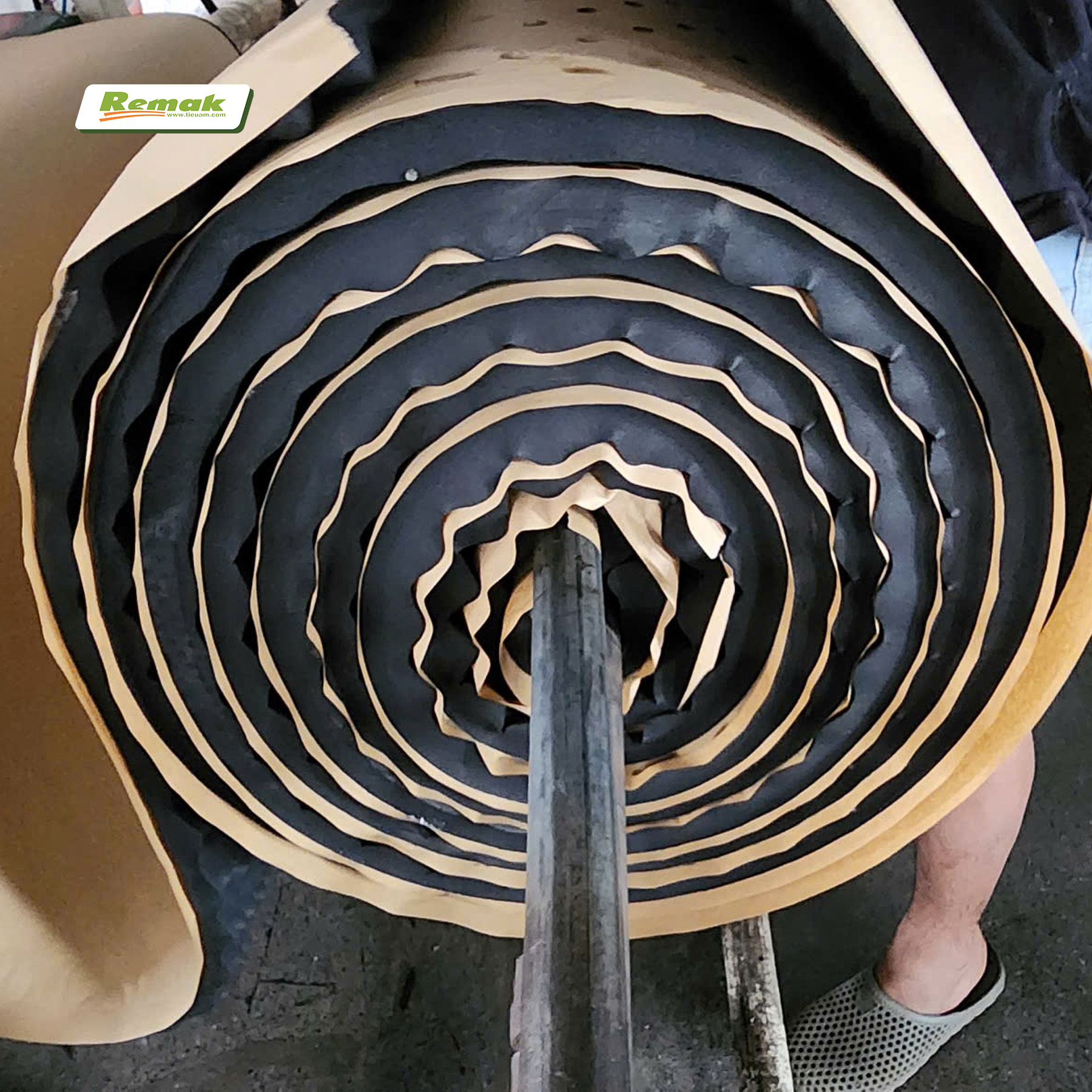 Remak trực tiếp sản xuất mút trứng cao su lưu hóa (4) Remak trực tiếp sản xuất mút trứng cao su lưu hóa (4)